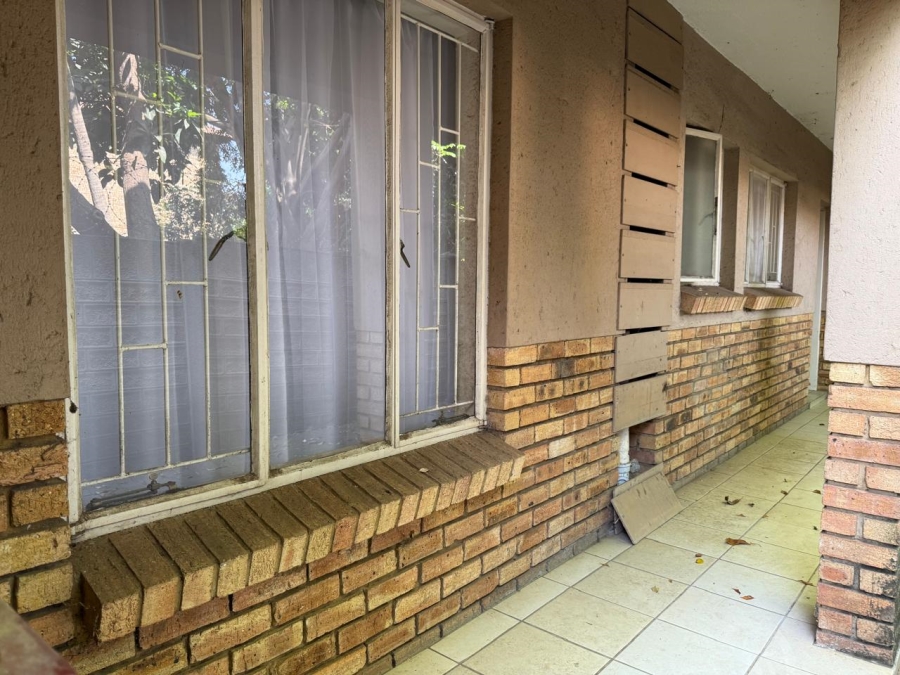 2 Bedroom Property for Sale in Rustenburg Central North West